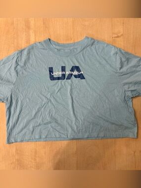 Under Armour Sky Blue Cropped UA Graphic Tee